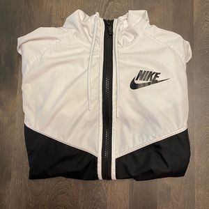 **SOLD** Nike Windbreaker Jacket